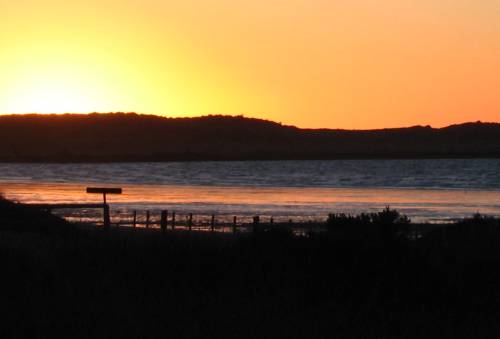 Puesta de sol en la Isla de los Pajaros